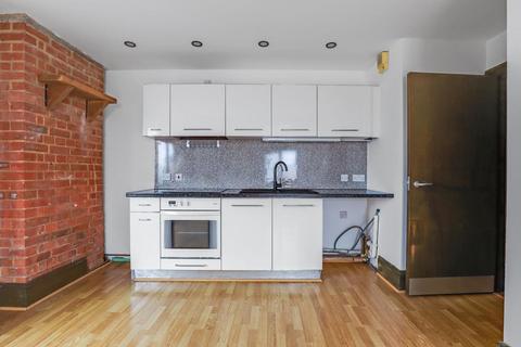 1 bedroom flat for sale, Silverdale, Sydenham, London