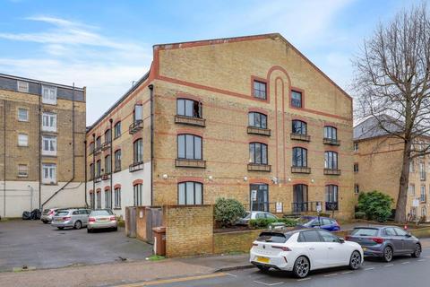 1 bedroom flat for sale, Silverdale, Sydenham, London