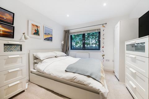 3 bedroom flat for sale, Mill Place, Kingston Upon Thames, KT1