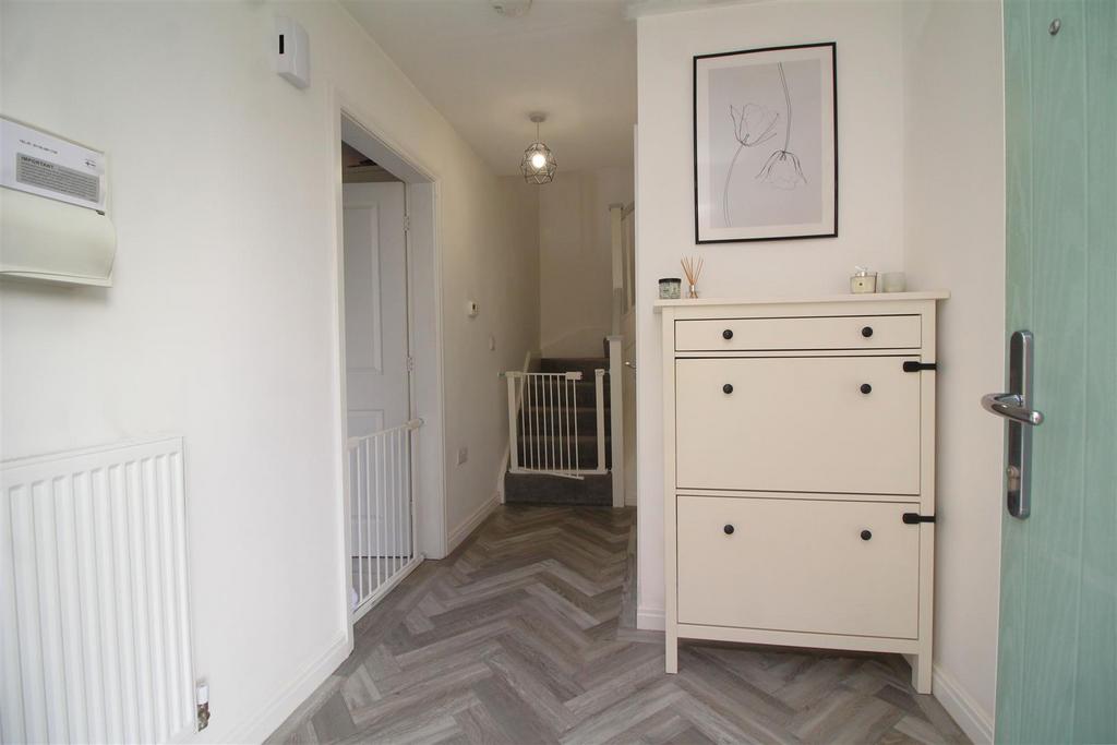 Hallway.JPG