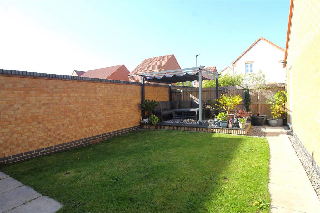 Garden 1 .JPG