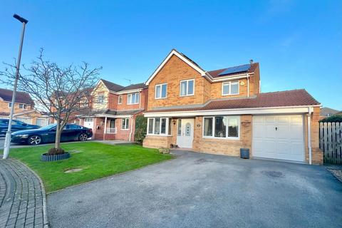 5 bedroom detached house for sale, Barnfold Place, Shafton, S72 8WD