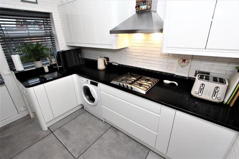 3 bedroom terraced house for sale, Warkworth Court, Ellesmere Port