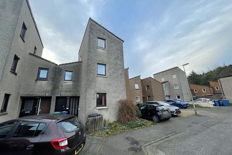 4 bedroom townhouse for sale, 34 Dunlin Avenue, Glenrothes