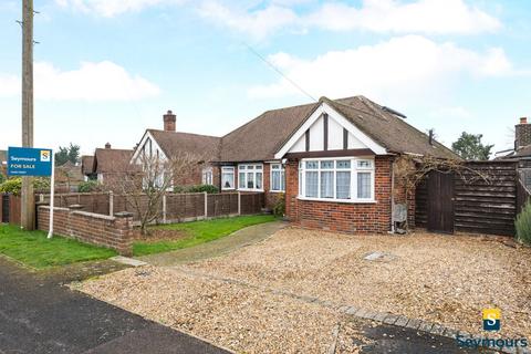 3 bedroom bungalow for sale, Saffron Platt, Surrey GU2