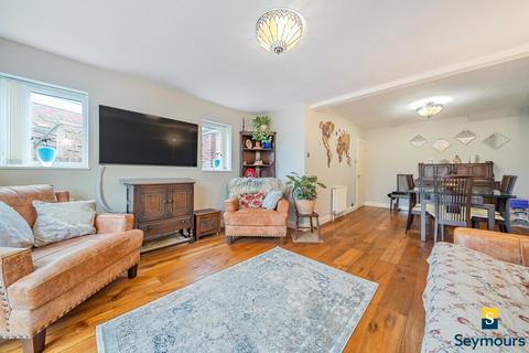 56 Saffron Platt, Guildford, GU2 9XZ