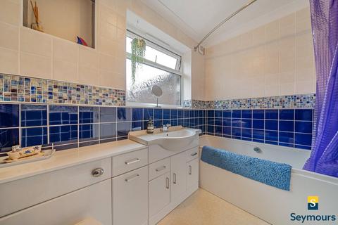 56 Saffron Platt, Guildford, GU2 9XZ