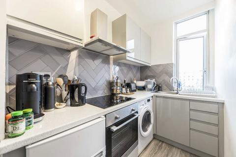 2 bedroom flat to rent, Sloane Street, London SW1X