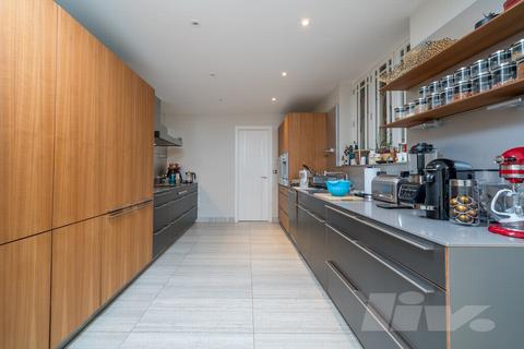 4 bedroom apartment for sale, Warwick Gardens, London W14