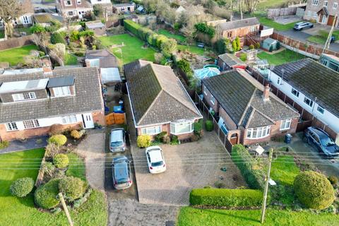 2 bedroom detached bungalow for sale, Watford Road, Crick,  Northamptonshire, NN6 7TT