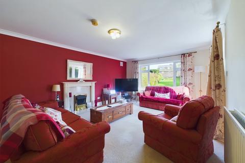 2 bedroom detached bungalow for sale, Watford Road, Crick,  Northamptonshire, NN6 7TT