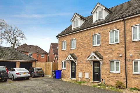 3 bedroom terraced house for sale, Friesian Close, Beck Row IP28