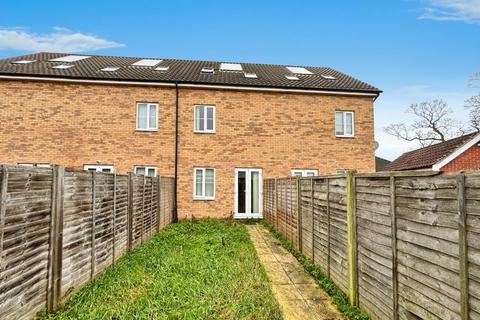 3 bedroom terraced house for sale, Friesian Close, Beck Row IP28