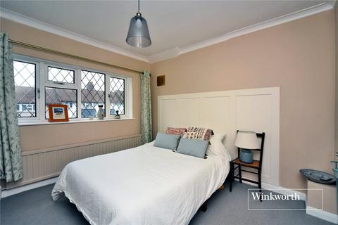 198 Buckland Way, Worcester Park, KT4 8NP