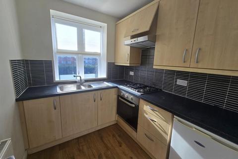 2 bedroom flat to rent, Aylmer Parade, Hornsey