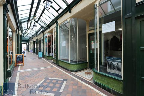 Retail property (high street) to rent, The Arcade, Newark