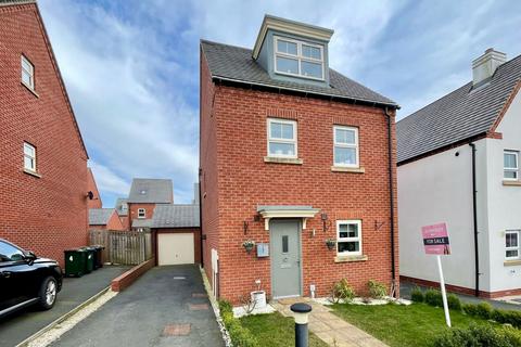 4 bedroom detached house for sale, Hickory Grove, Swadlincote DE11