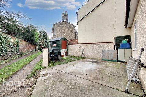 3 bedroom detached house for sale, Stevenage Road, Hitchin