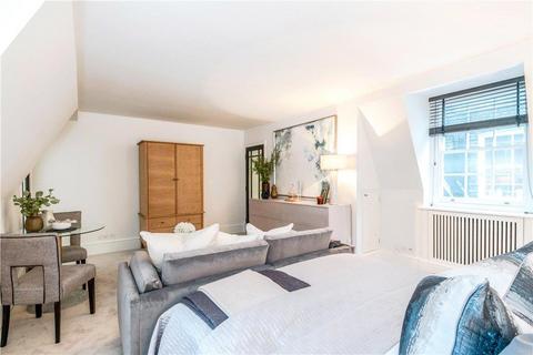 Studio to rent, Charles Street, Mayfair, London, W1J