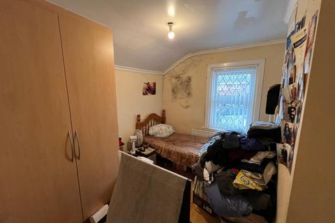 3 bedroom house for sale, Cromwell Road, Hounslow