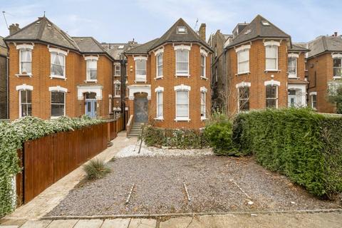 3 bedroom flat for sale, Christchurch Avenue, London NW6