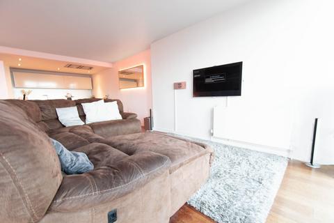 2 bedroom flat to rent, Beetham Tower, 301 Deansgate, Manchester, M3