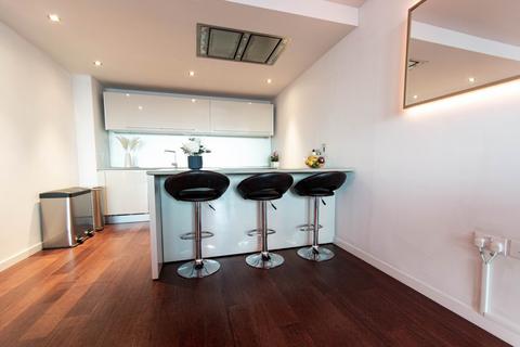 2 bedroom flat to rent, Beetham Tower, 301 Deansgate, Manchester, M3