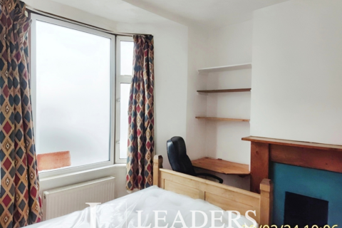 1 bedroom in a house share to rent, Queens Park Road