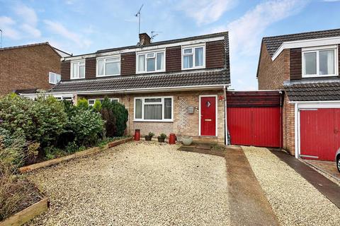 3 bedroom semi-detached house for sale, Cathkin Close, Leicester, LE3 6PW