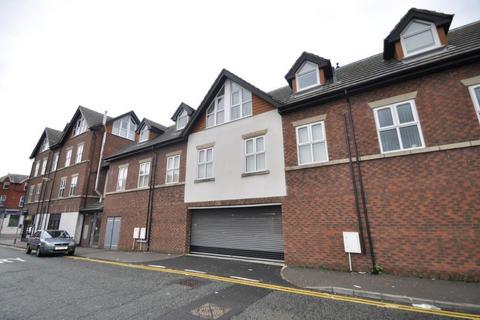 2 bedroom apartment to rent, Woodford St, Wigan, WN5