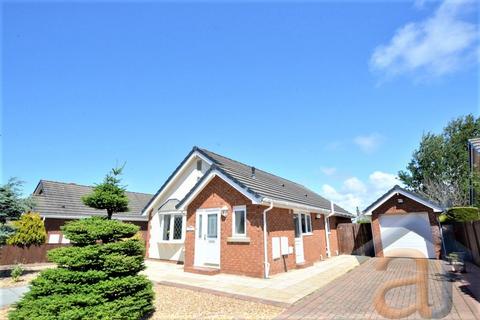 2 bedroom detached bungalow for sale, Knob Hall Gardens PR9 9RF