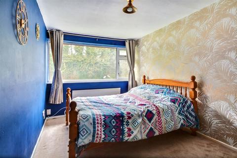 17 Park Close, Nottingham, NG3 5FB