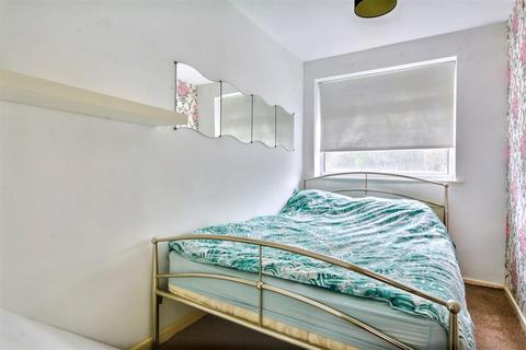17 Park Close, Nottingham, NG3 5FB