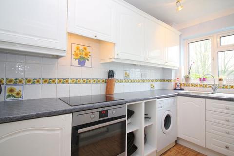 52 Appledown Close, Alresford, SO24 9ND
