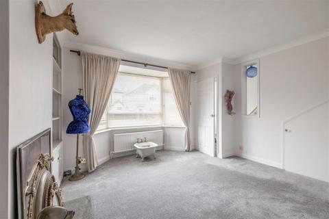 25 Forest Road, Windsor, SL4 4HX