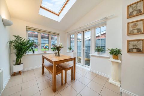 3 bedroom terraced house for sale, Montague Mews, Farnham, Surrey, GU9