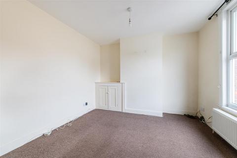 2 bedroom terraced house for sale, Wainscott Road, Wainscott ME2