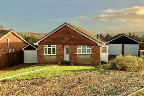 2 bedroom bungalow to rent, Fairfield Way, , Totland