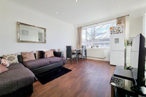 2 bedroom flat for sale, London Road, Thornton Heath