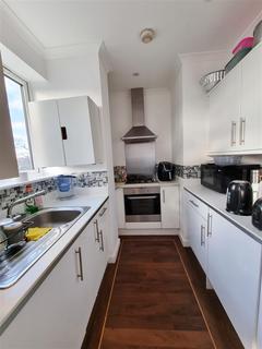 2 bedroom flat for sale, London Road, Thornton Heath