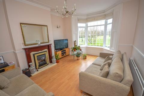 3 bedroom maisonette for sale, Iolanthe Terrace, South Shields