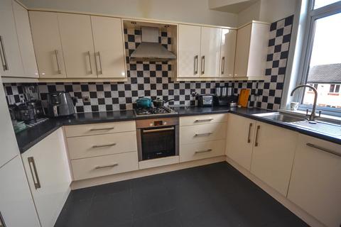 3 bedroom maisonette for sale, Iolanthe Terrace, South Shields