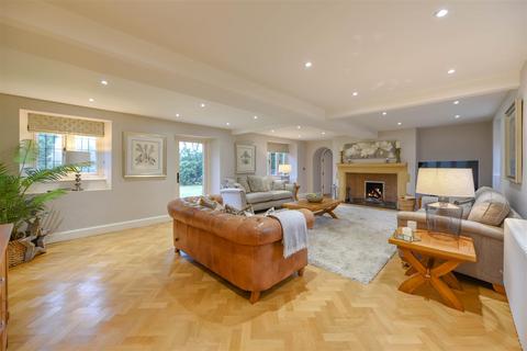 5 bedroom detached house for sale, Stable Lane, Church Brampton, Northampton