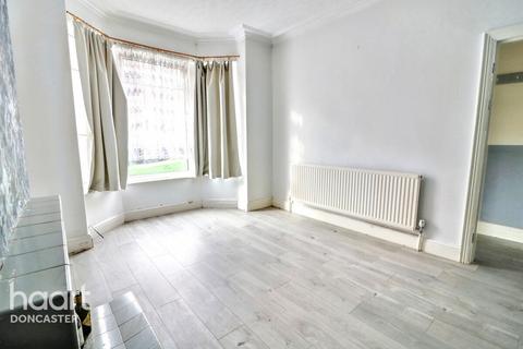 26 Earlesmere Avenue, Doncaster, DN4 0QE