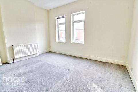 26 Earlesmere Avenue, Doncaster, DN4 0QE