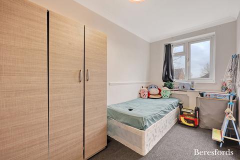 12 Orchis Way, Romford, RM3 9NT