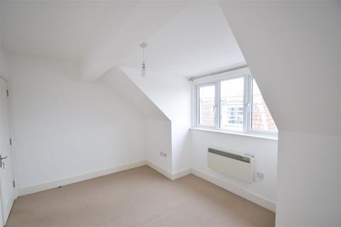 1 bedroom flat to rent, 61a Howards Gate, AL8