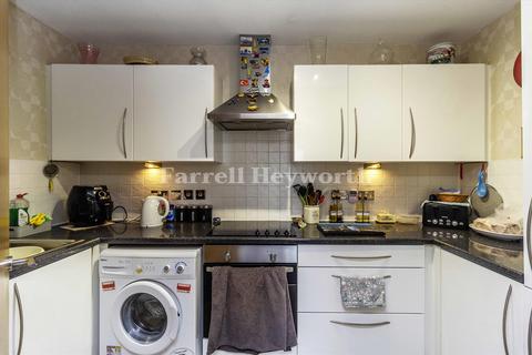 1 bedroom flat for sale, Sandylands Promenade, Morecambe LA3