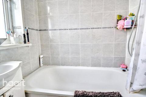 3 bedroom terraced house for sale, Reede Road, Dagenham