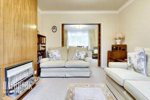 3 bedroom semi-detached house for sale, Arnold Avenue, Sheffield